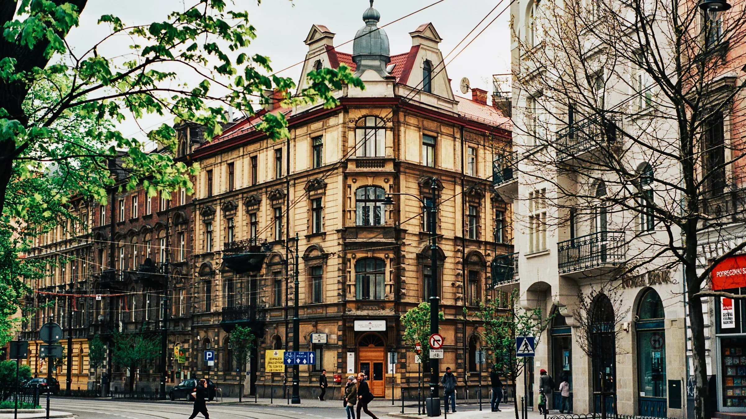 Kraków old town — Polish versus German citizenship by descent